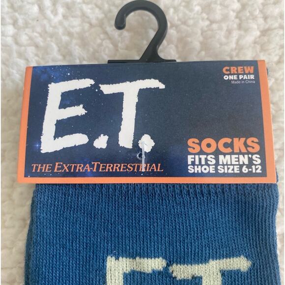 Universal E.T. The Extra-Terrestrial Crew Socks - Picture 5 of 6